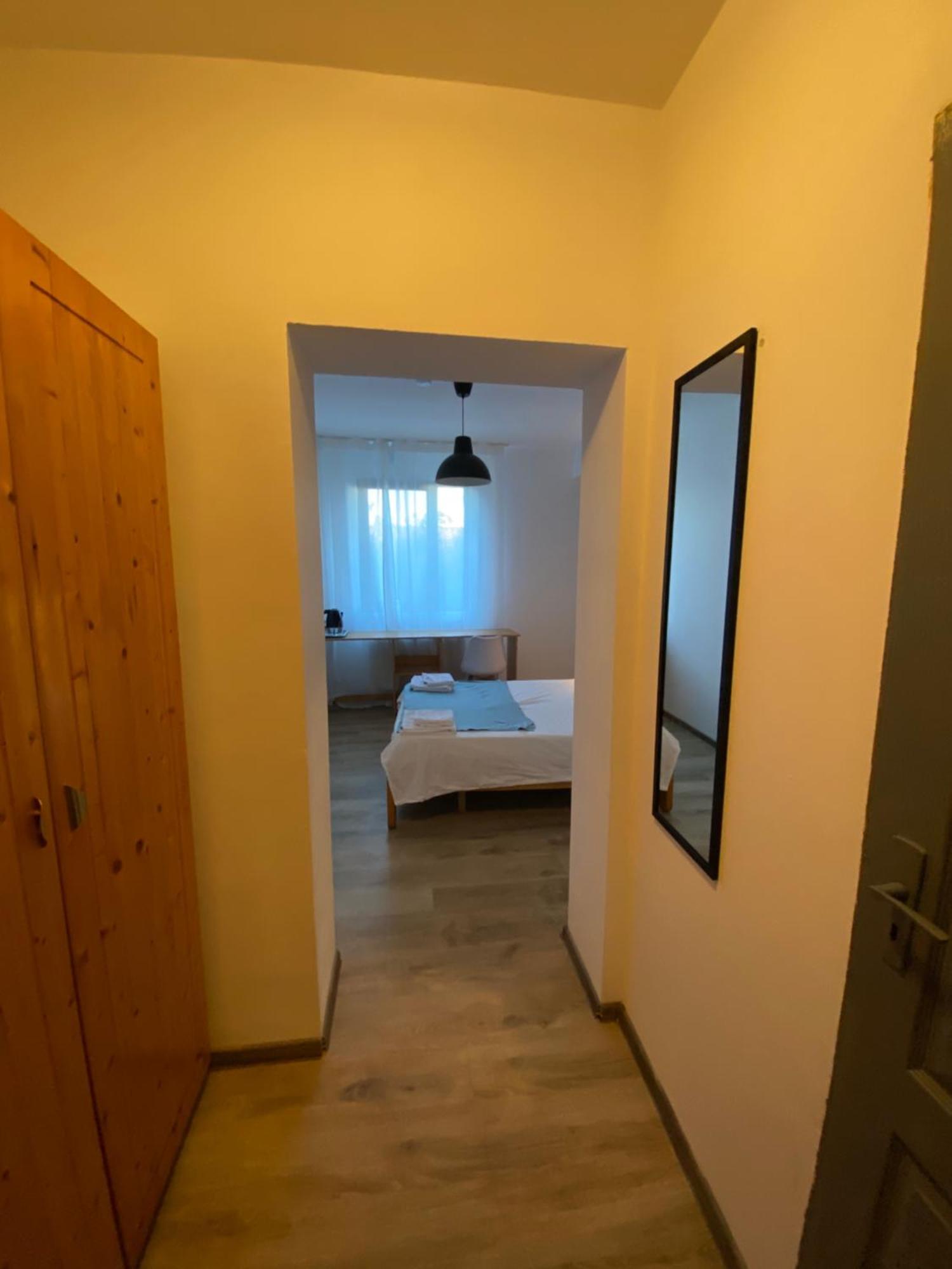 Travellers Rest Homestay Bucharest